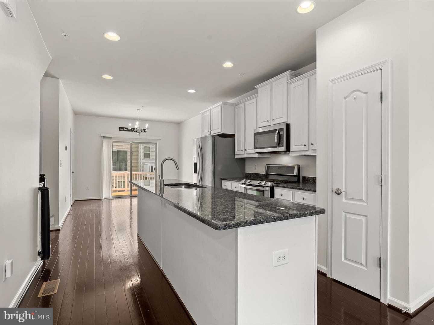 504 Pebblebrook Lane photo 14