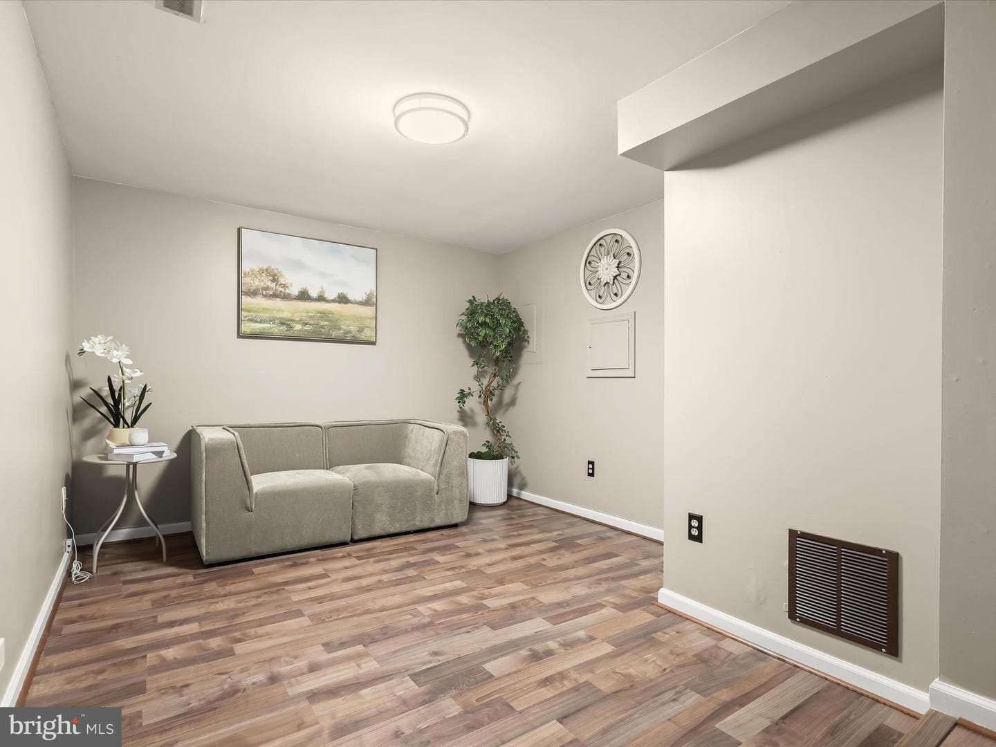 6611 Fable Court photo 25