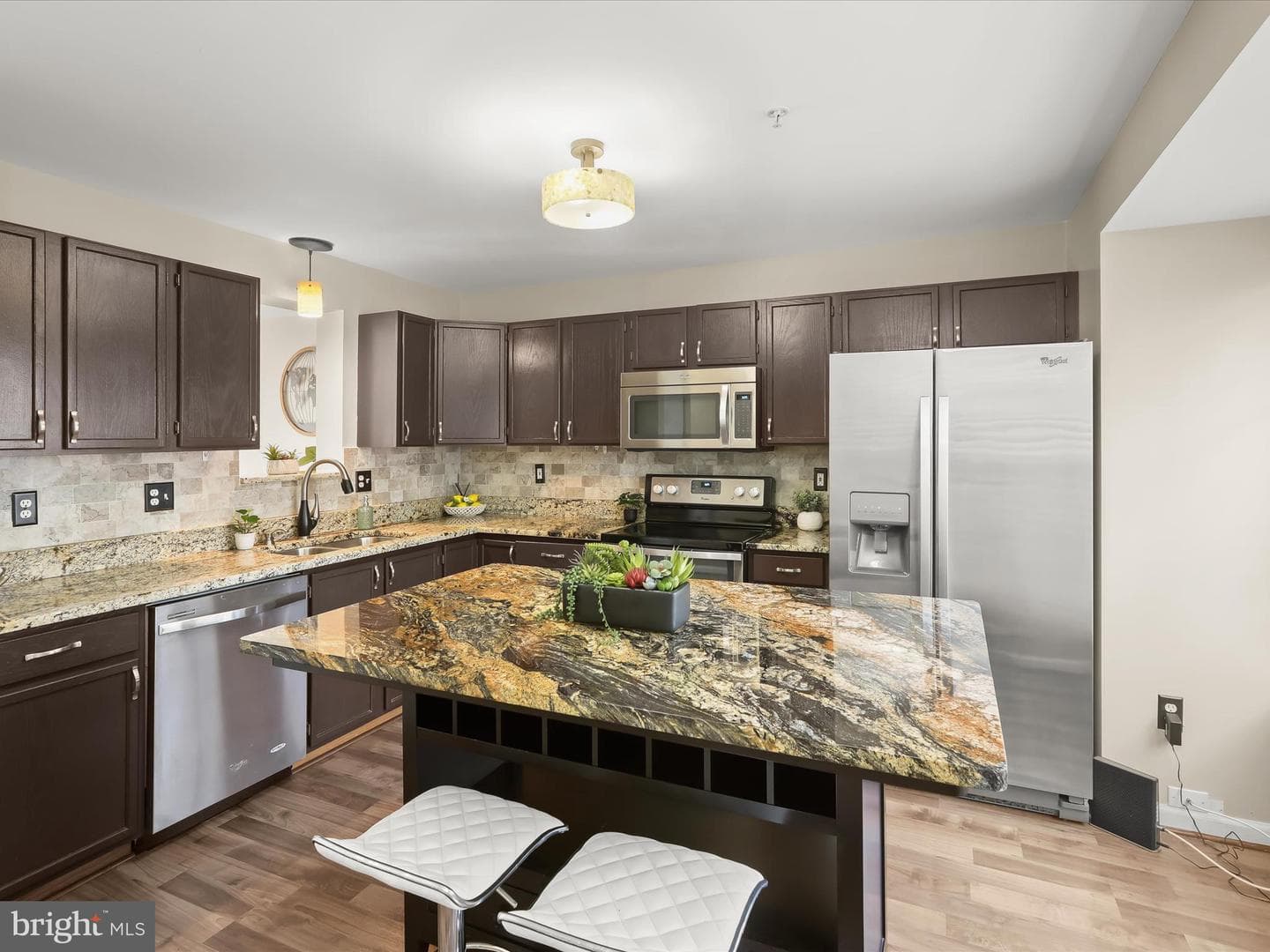 6611 Fable Court photo 4