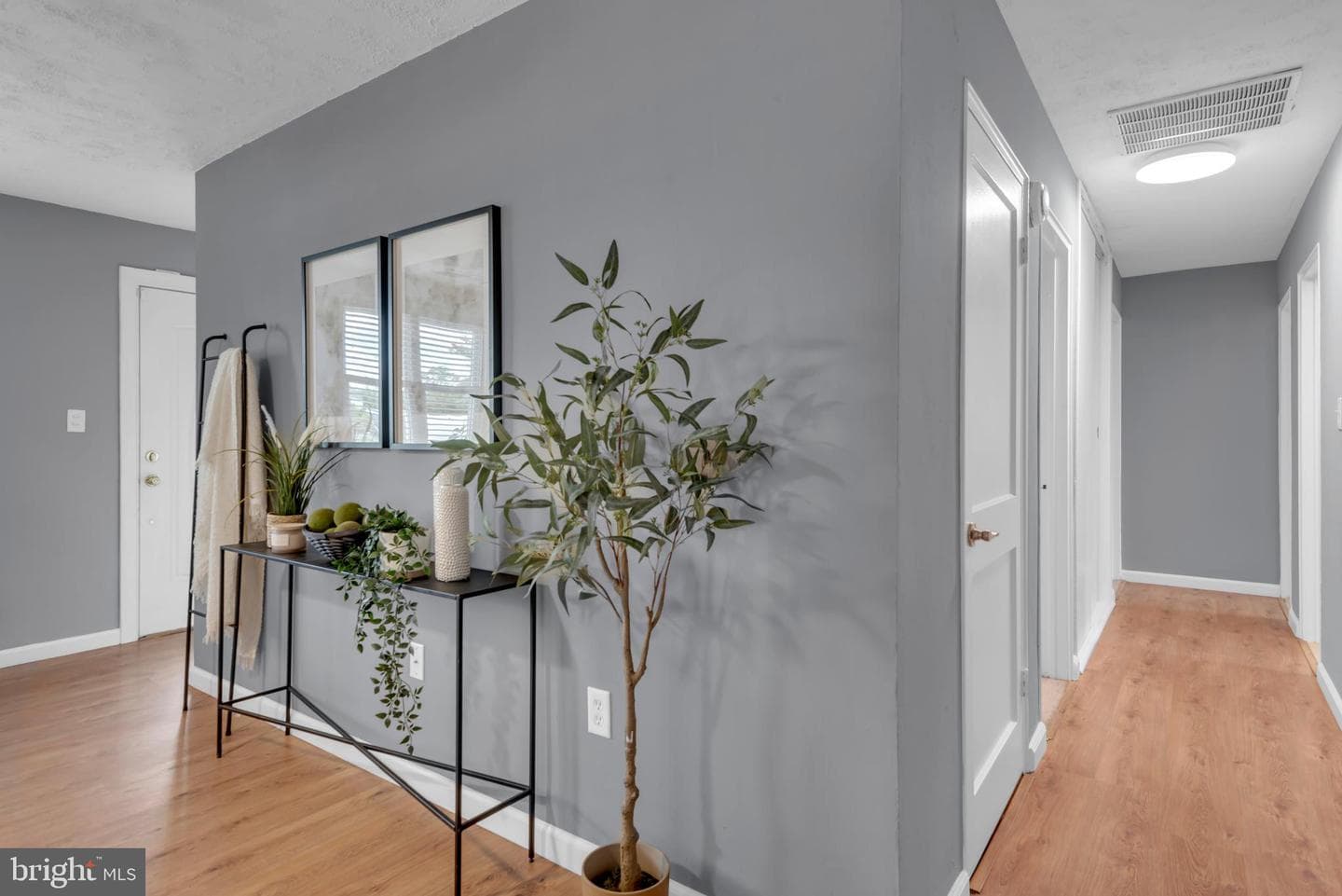 613 Binsted Road photo 10