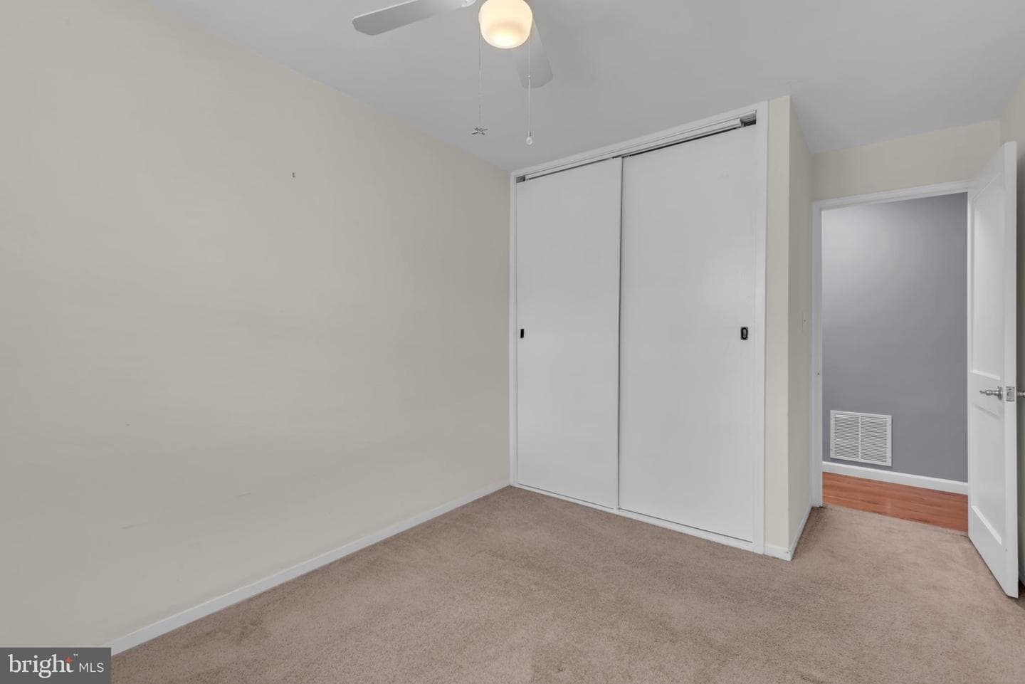 613 Binsted Road photo 17