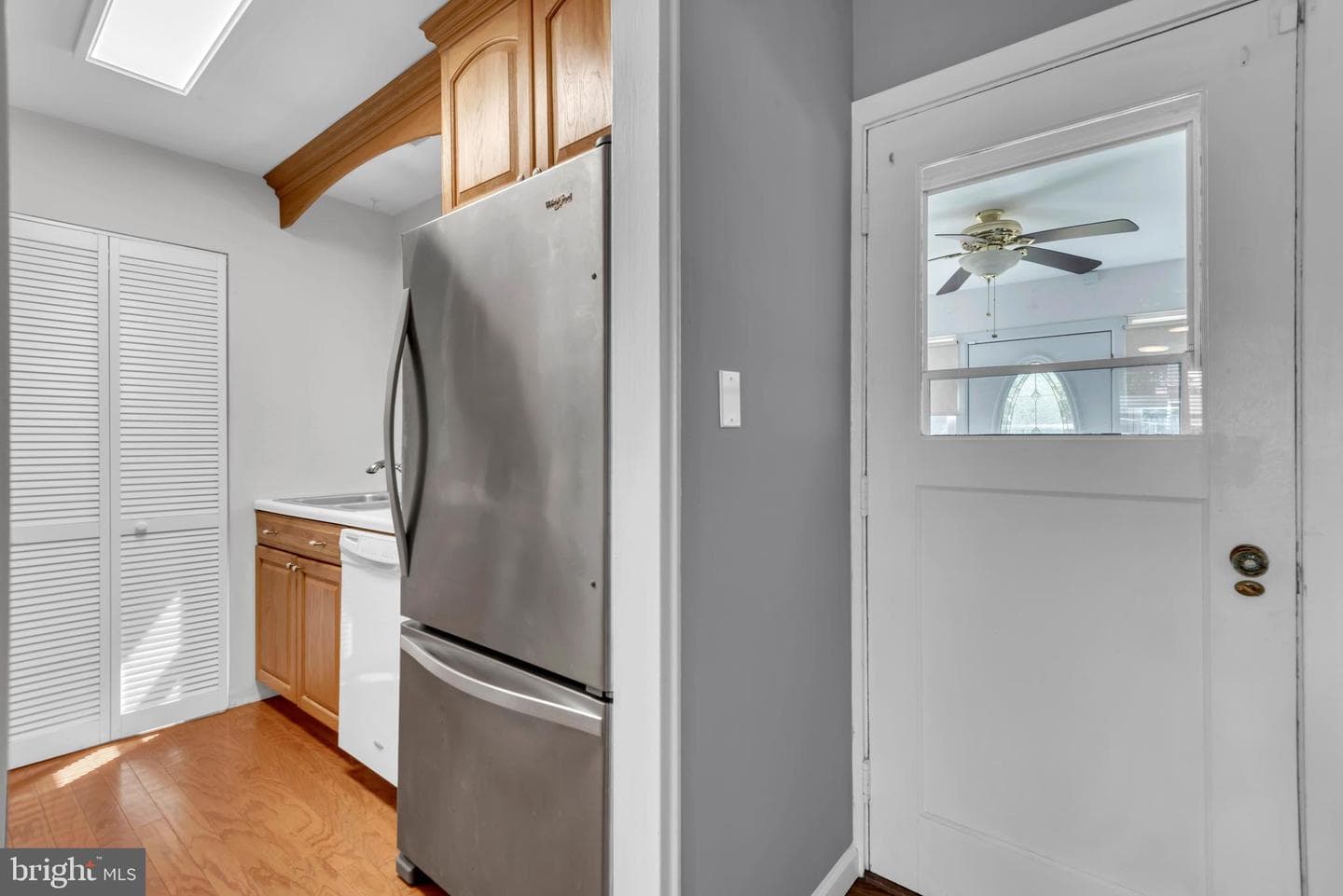 613 Binsted Road photo 27