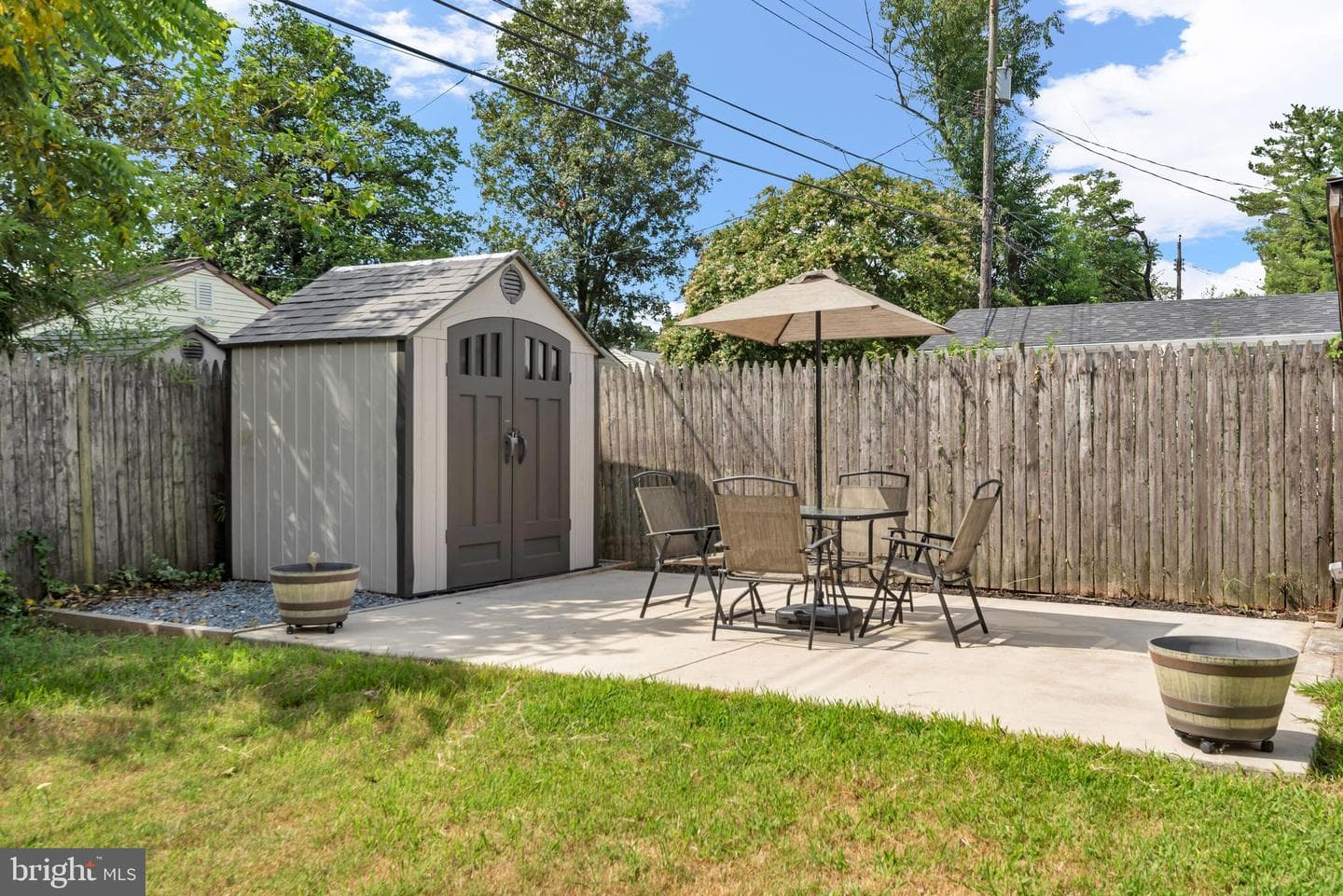 613 Binsted Road photo 36