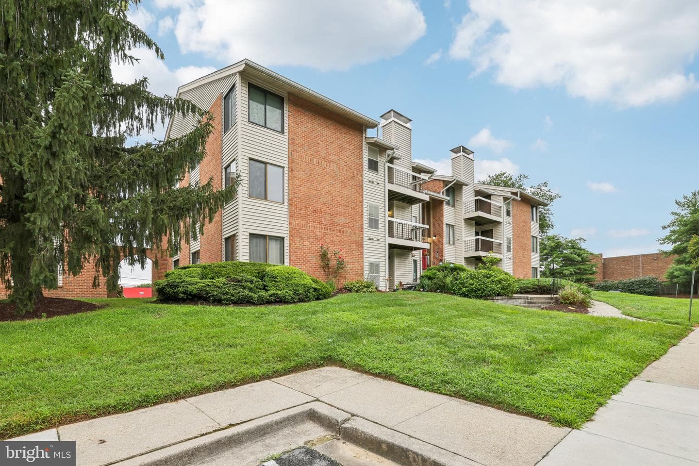 1119 Castle Harbour Way #2a photo 19