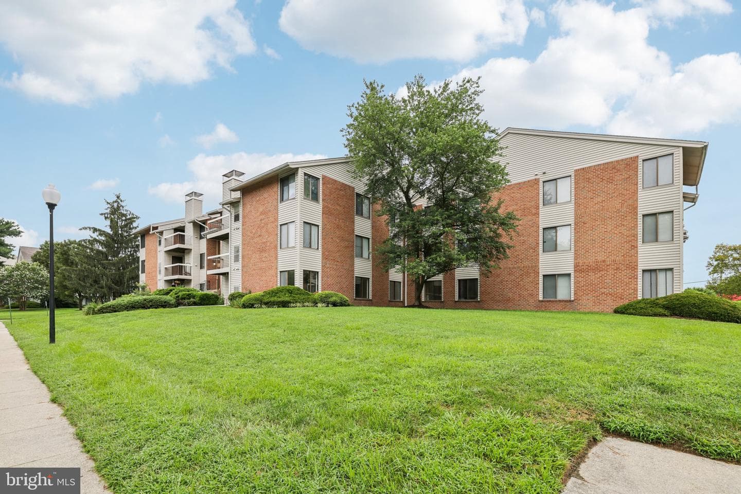 1119 Castle Harbour Way #2a photo 20