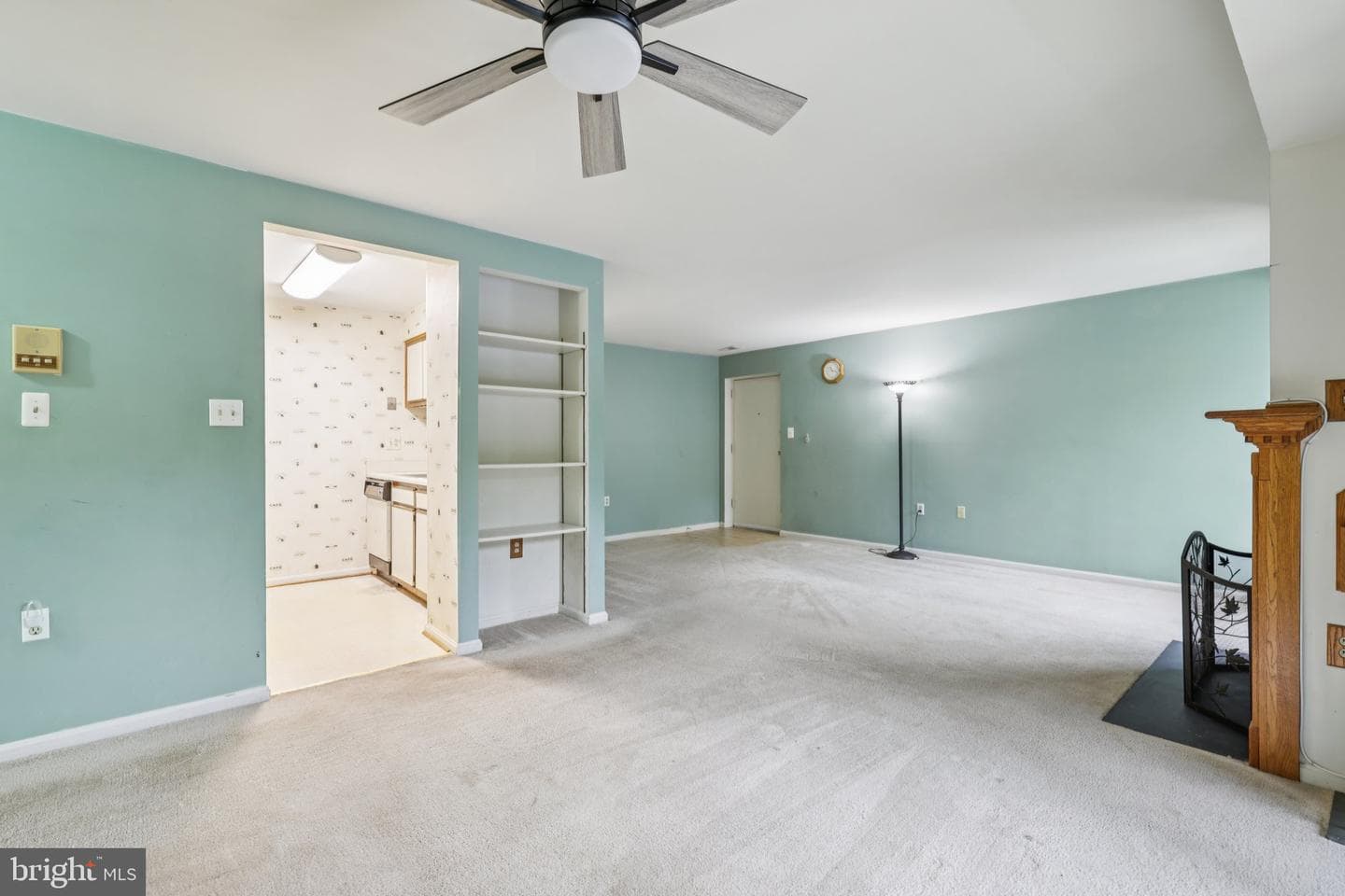 1119 Castle Harbour Way #2a photo 6