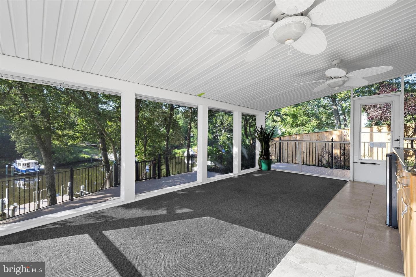 619 Riverside Drive photo 24