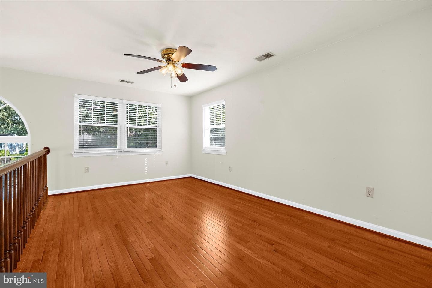 619 Riverside Drive photo 35