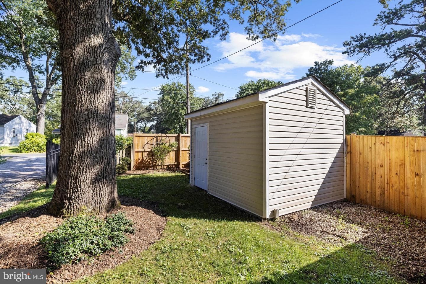 619 Riverside Drive photo 62