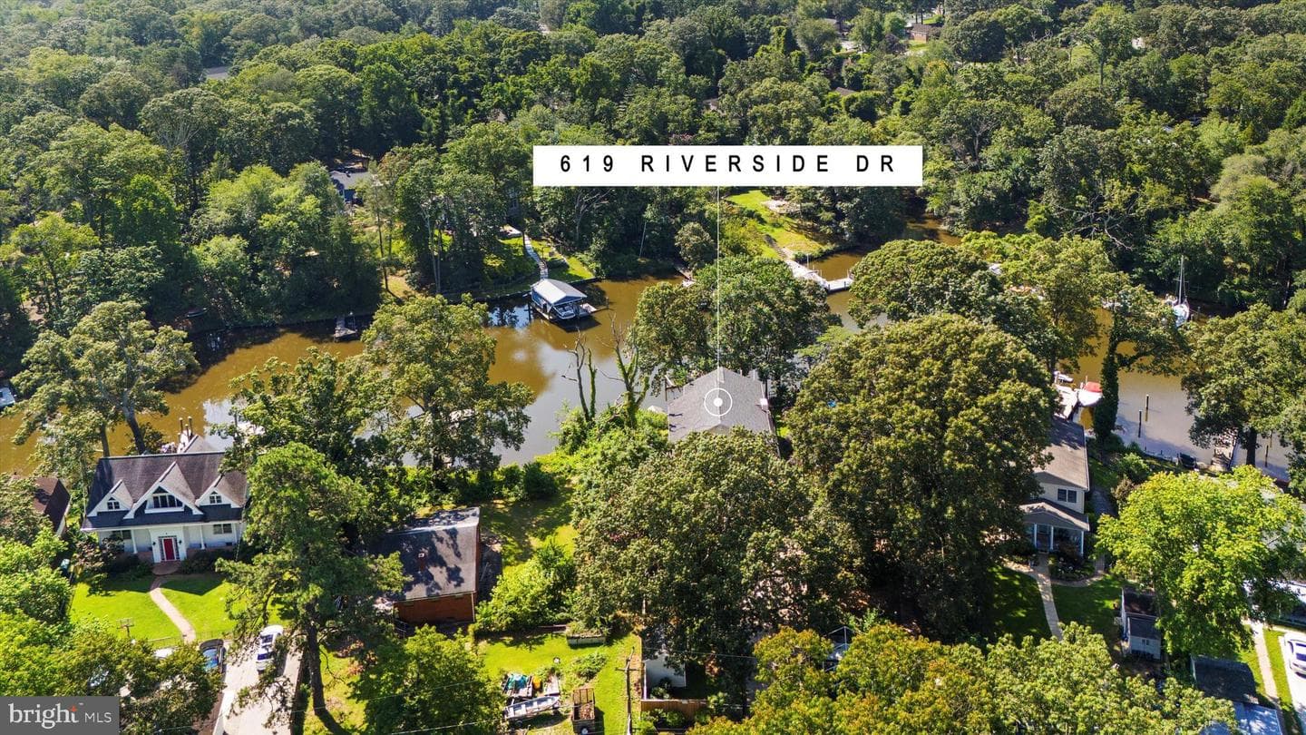 619 Riverside Drive photo 75