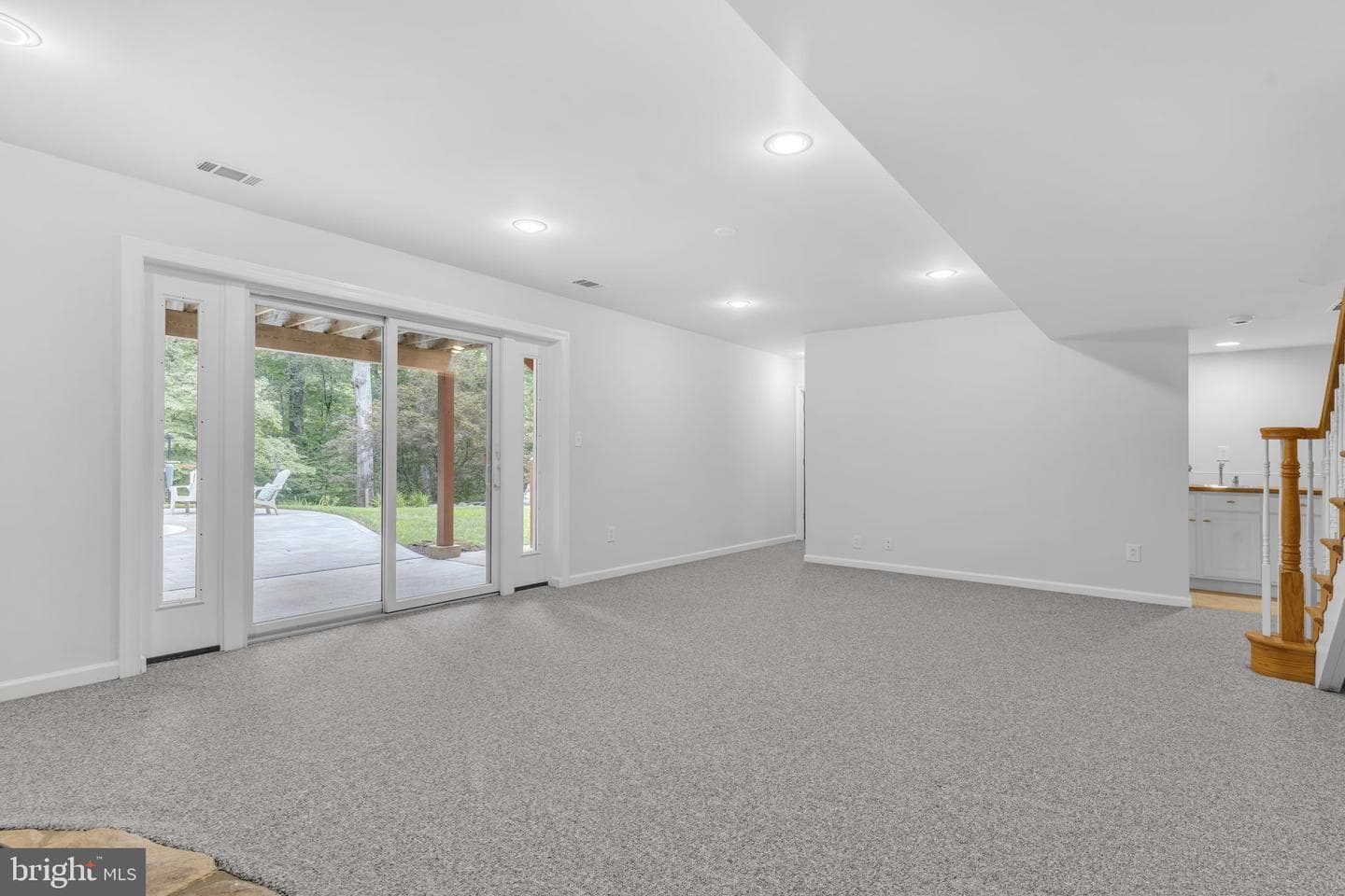 609 Marti Lane photo 32