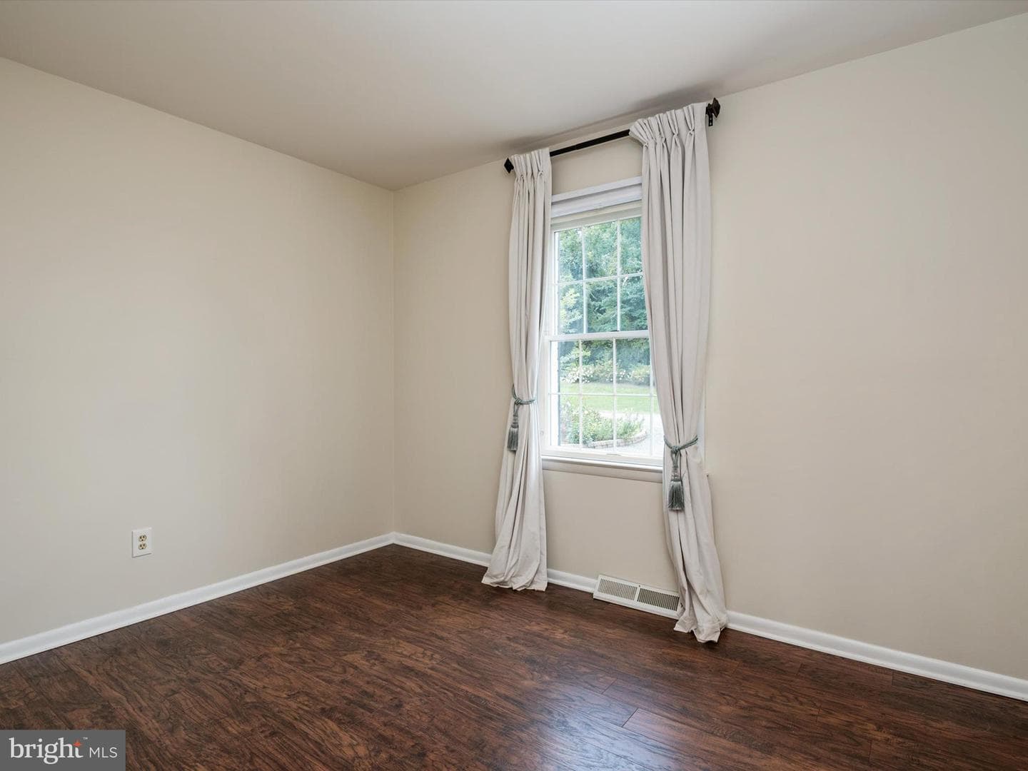 4671 Solomons Island Road photo 29