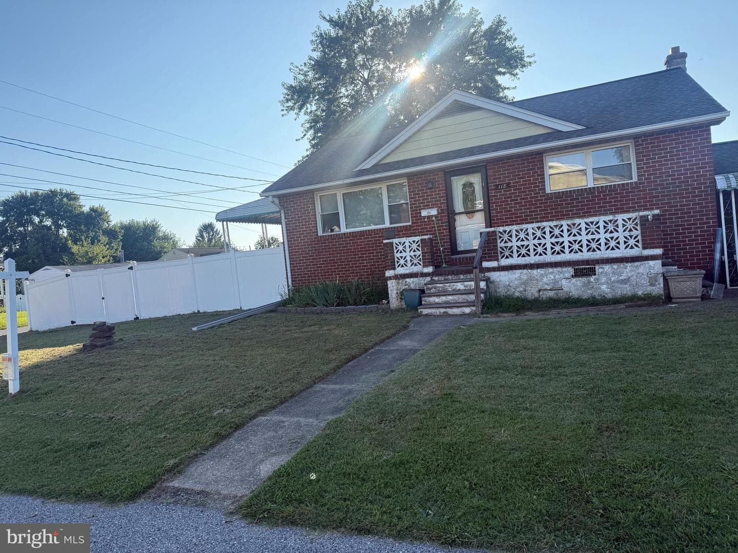 118 Homeland Road photo 1