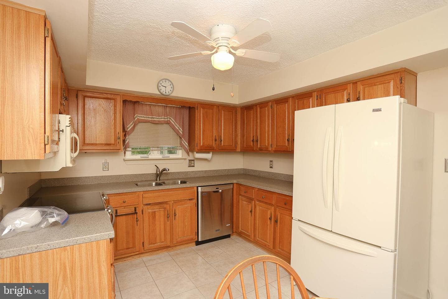 1533 Palm Court photo 8