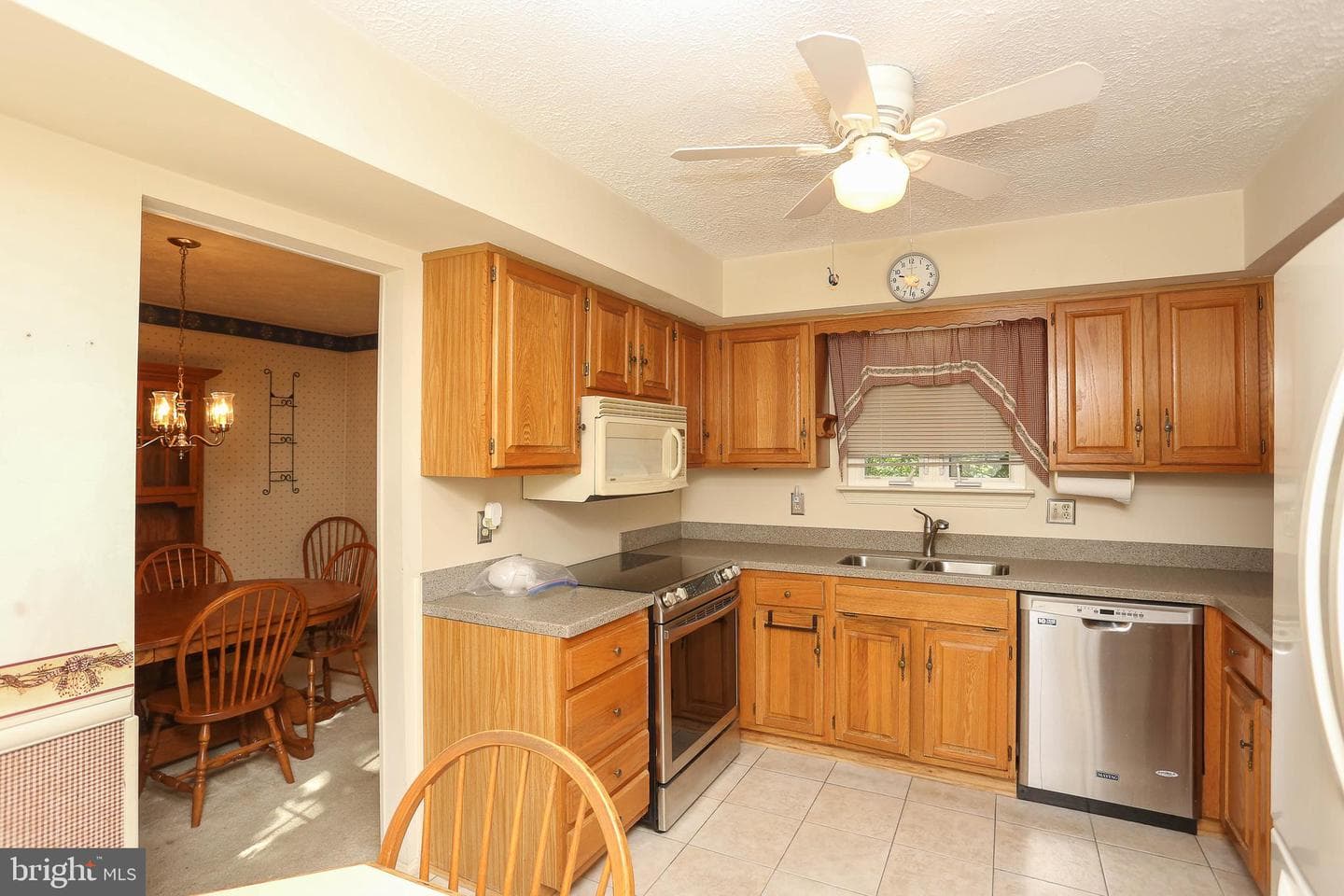 1533 Palm Court photo 9