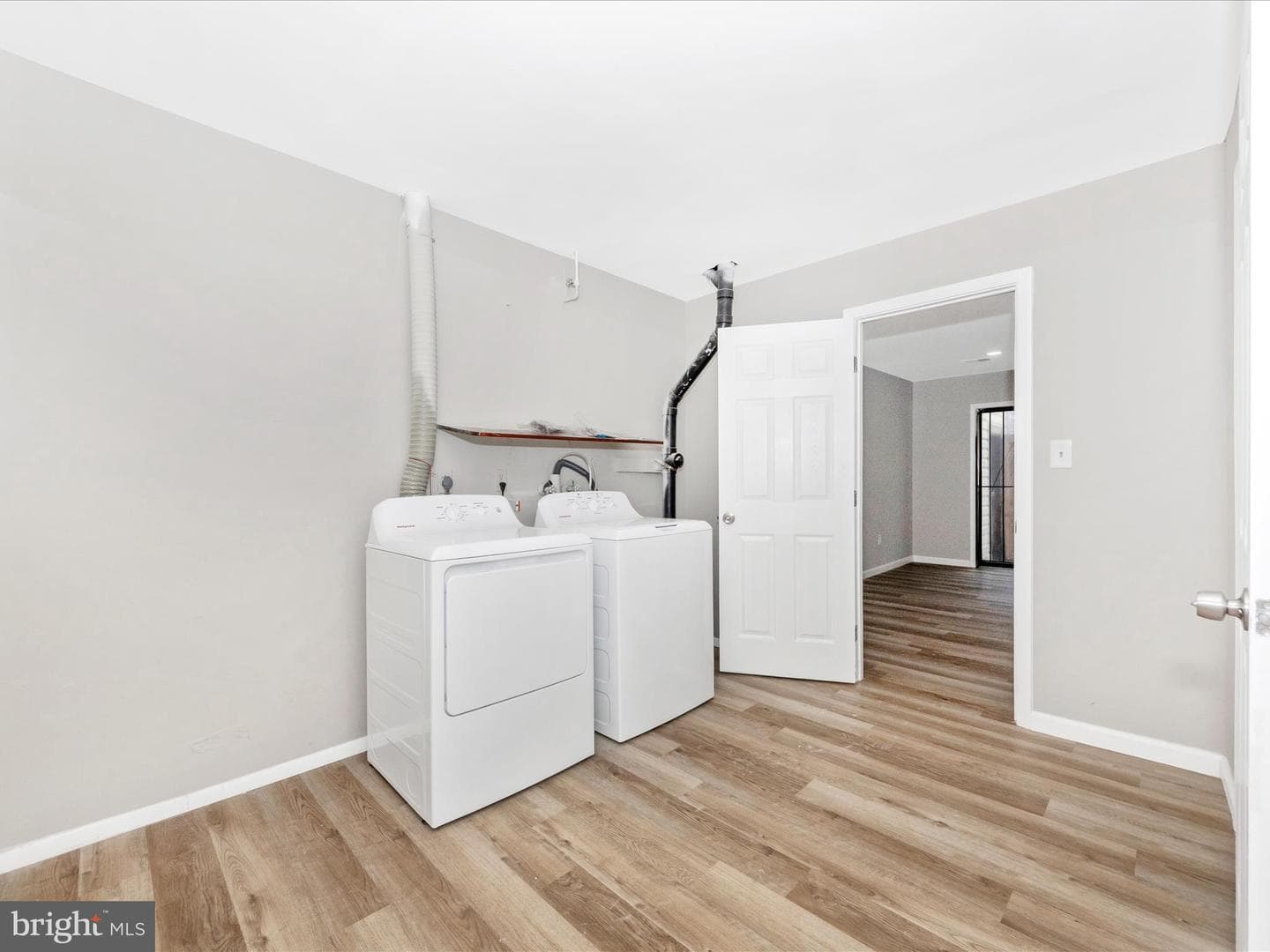 290 Hilltop Lane photo 31