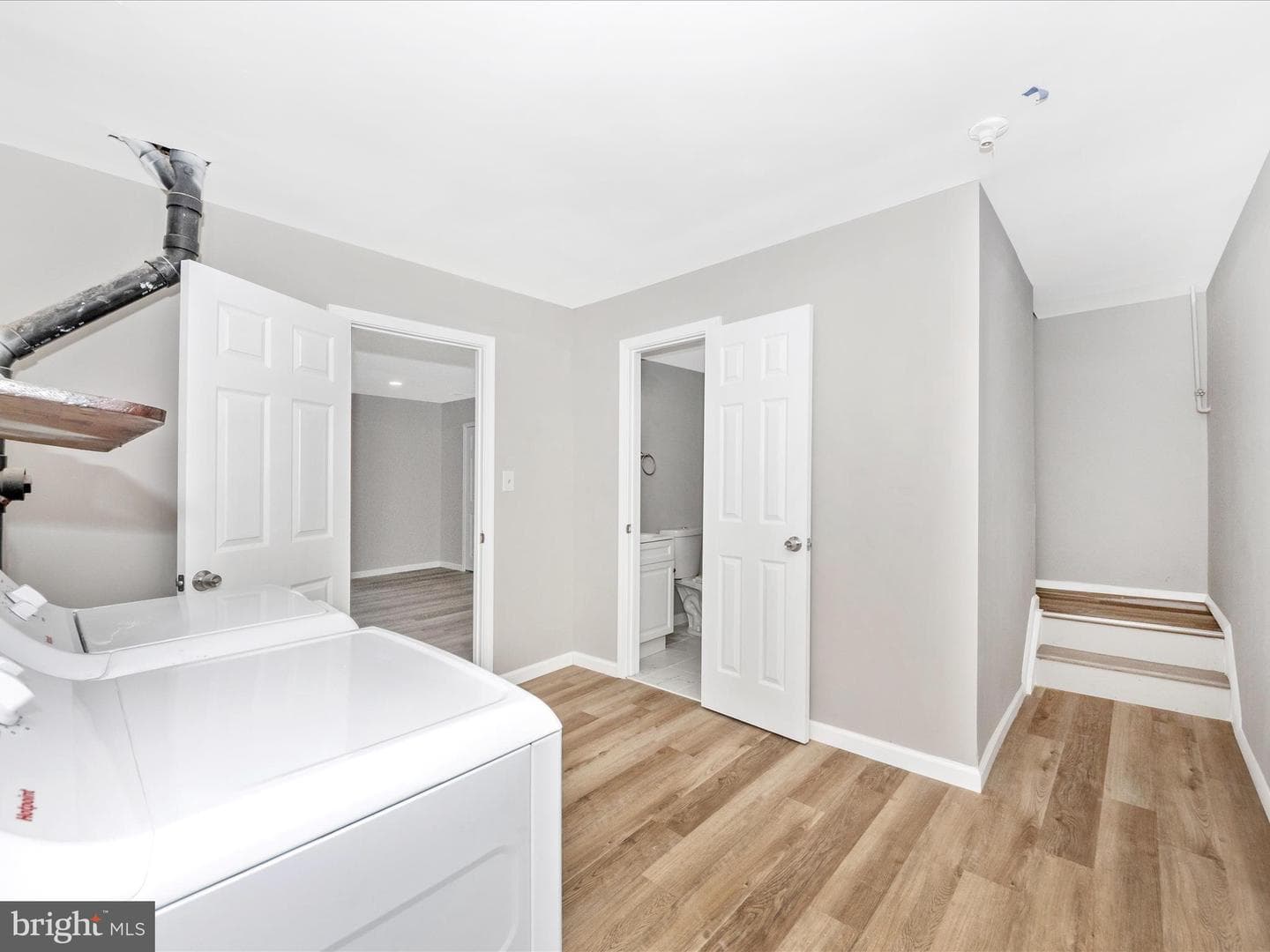 290 Hilltop Lane photo 32