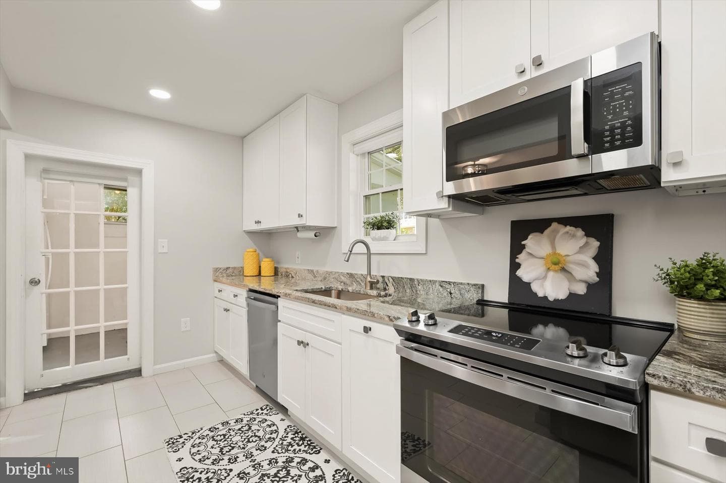 1834 Saint Margarets Road photo 24