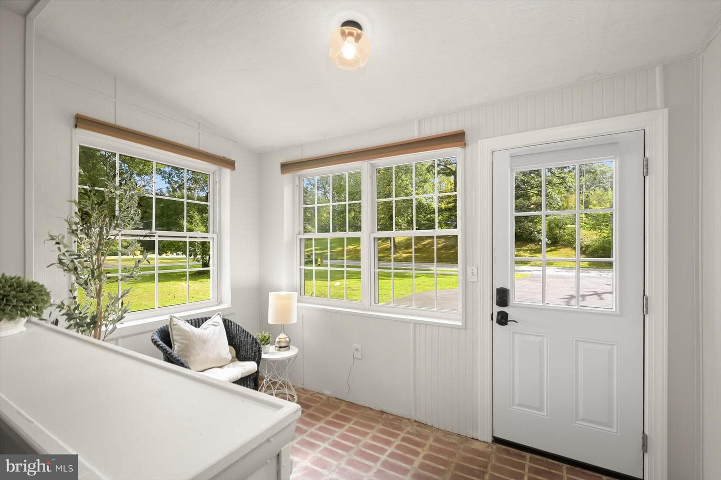 1834 Saint Margarets Road photo 6