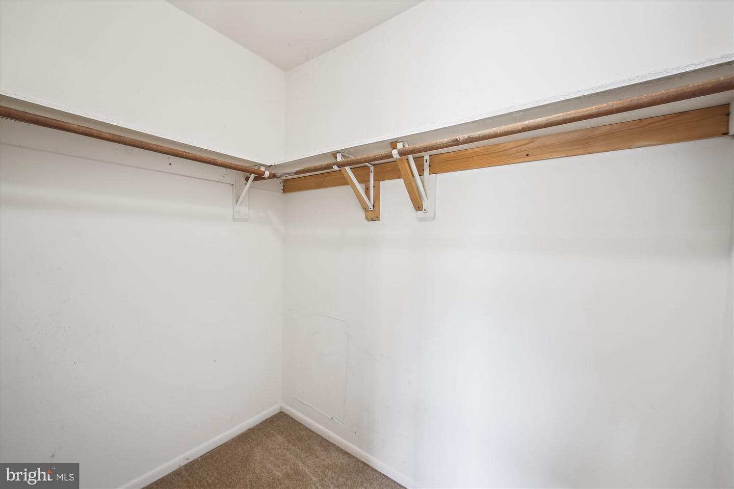1518 Winterberry Drive photo 17