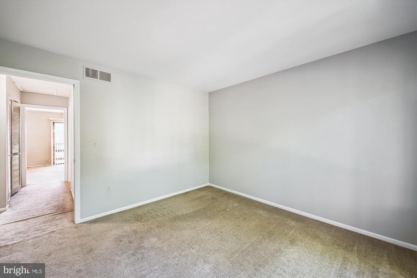 1518 Winterberry Drive photo 20