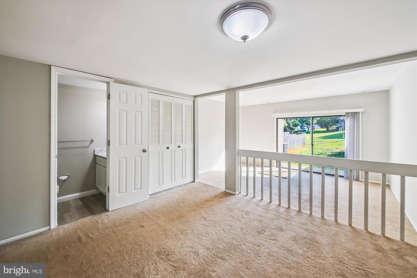 1518 Winterberry Drive photo 7