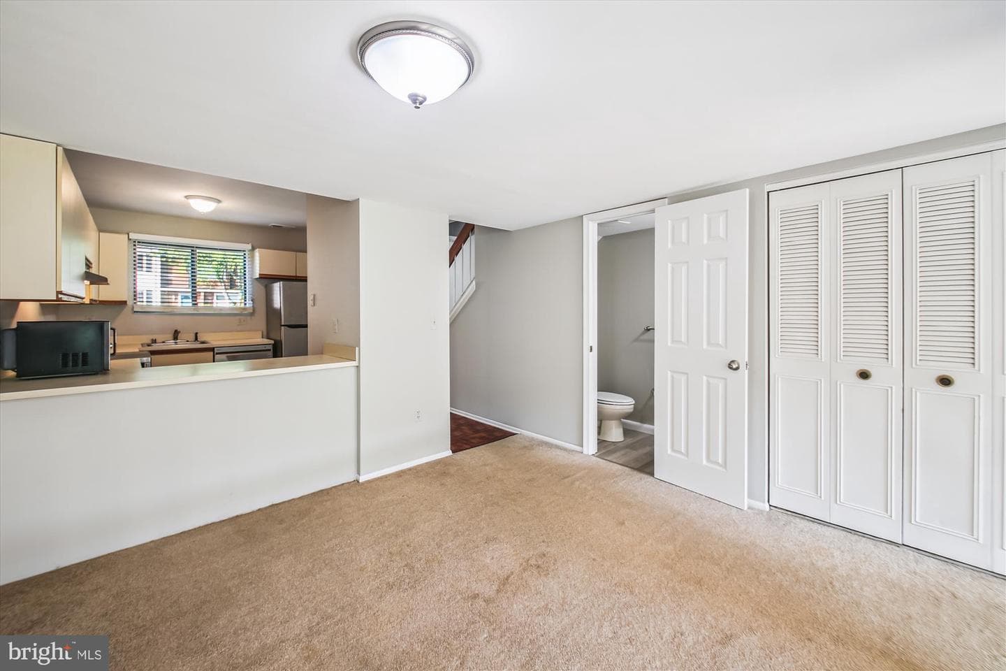 1518 Winterberry Drive photo 8