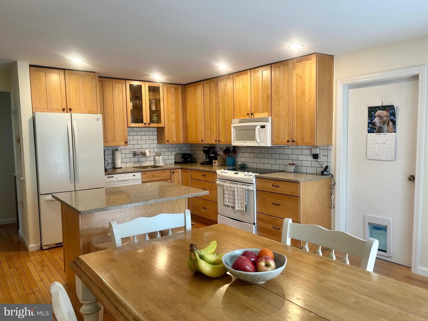 1126 Skyway Drive photo 2
