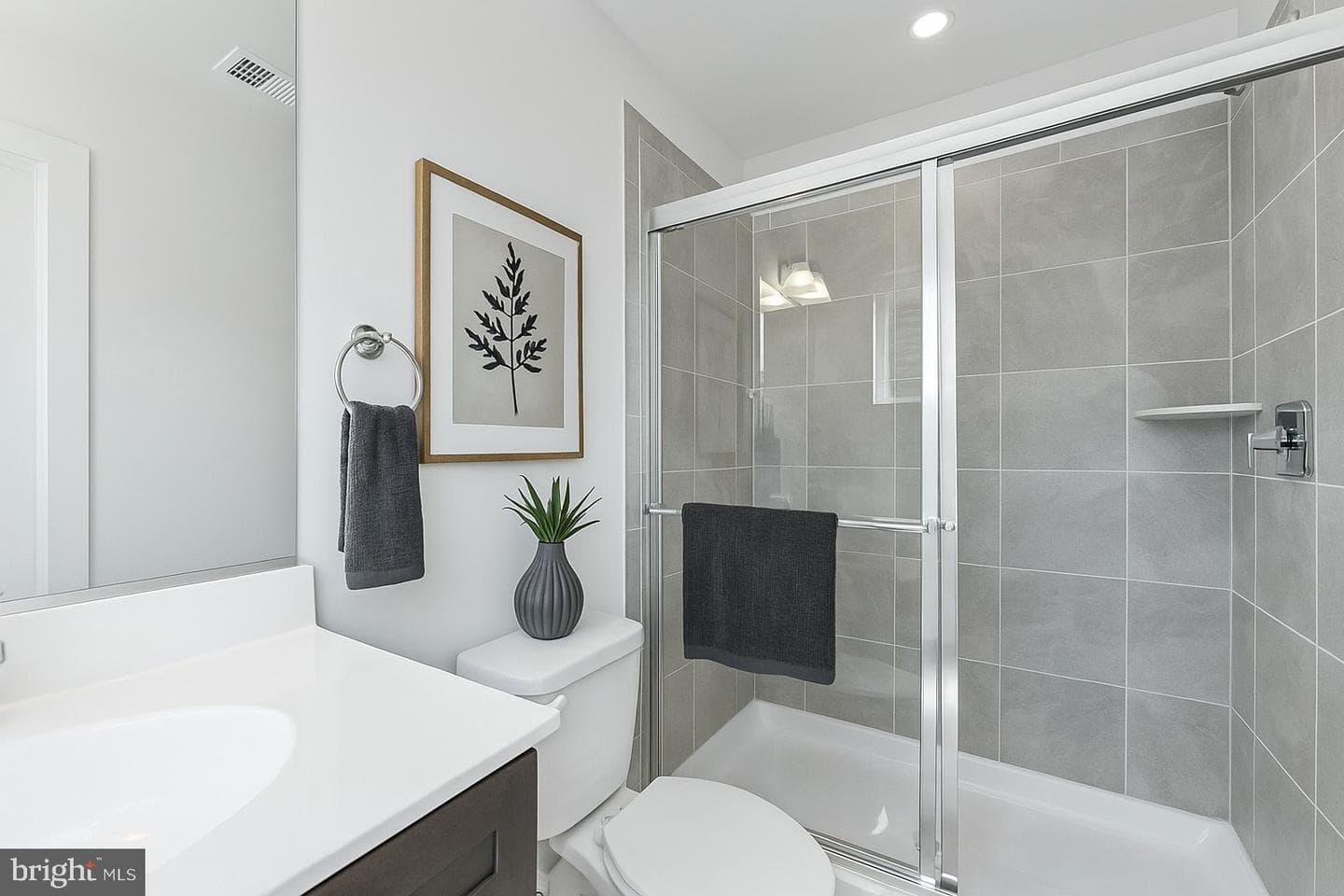 110 Overlea Drive E photo 14