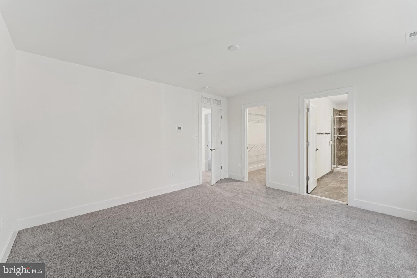110 Overlea Drive E photo 26