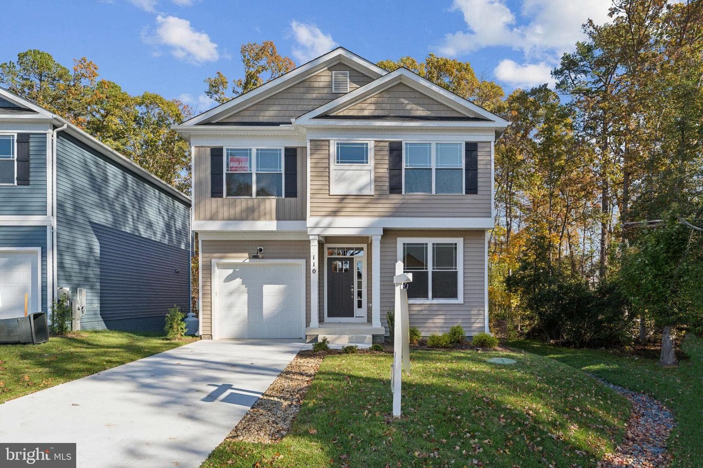 110 Overlea Drive E photo 33