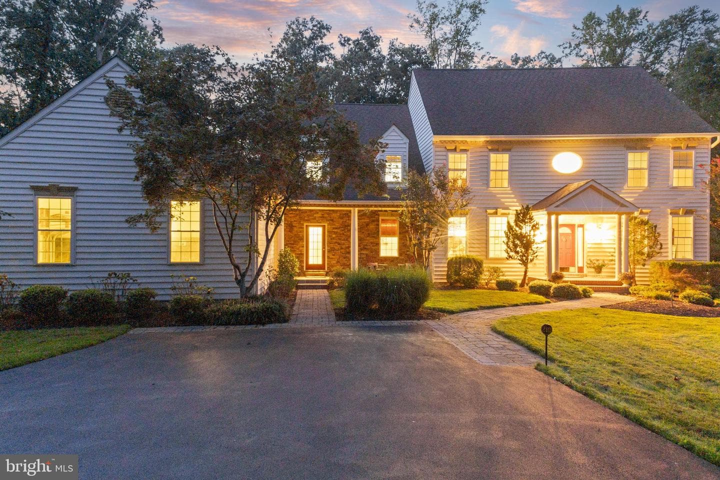 210 Canterwood Court photo 3