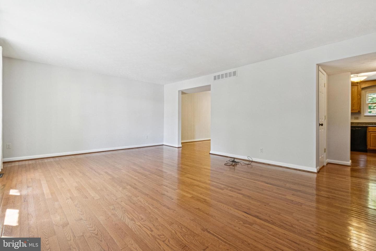 492 Norvelle Court photo 6