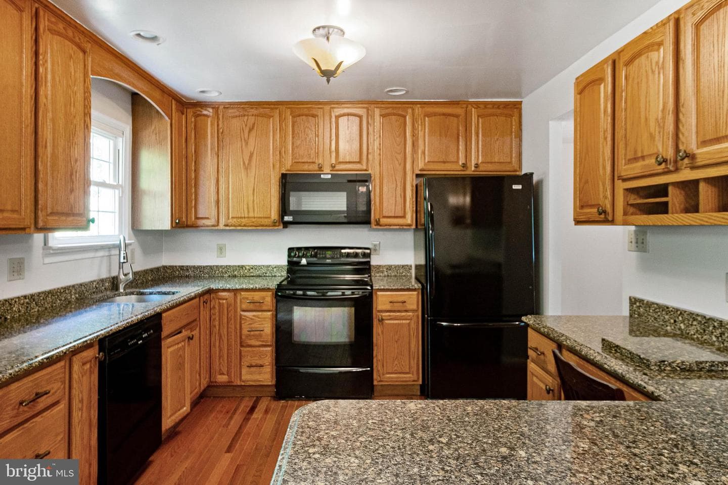 492 Norvelle Court photo 8