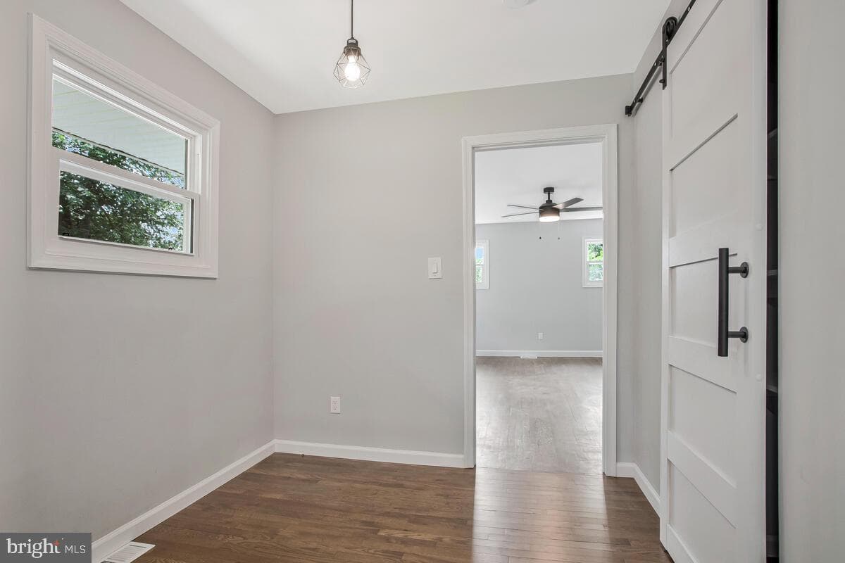 3980 Solomons Island Road photo 12
