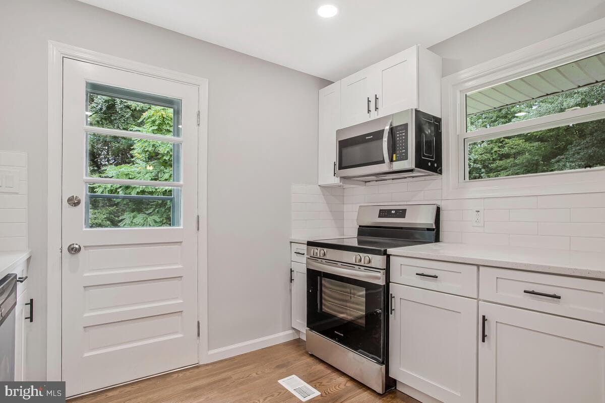 3980 Solomons Island Road photo 16