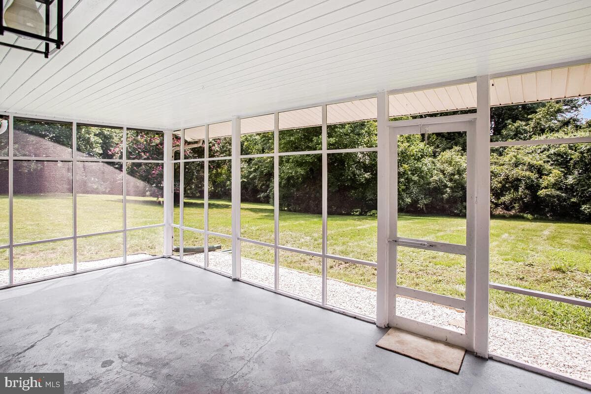 3980 Solomons Island Road photo 41