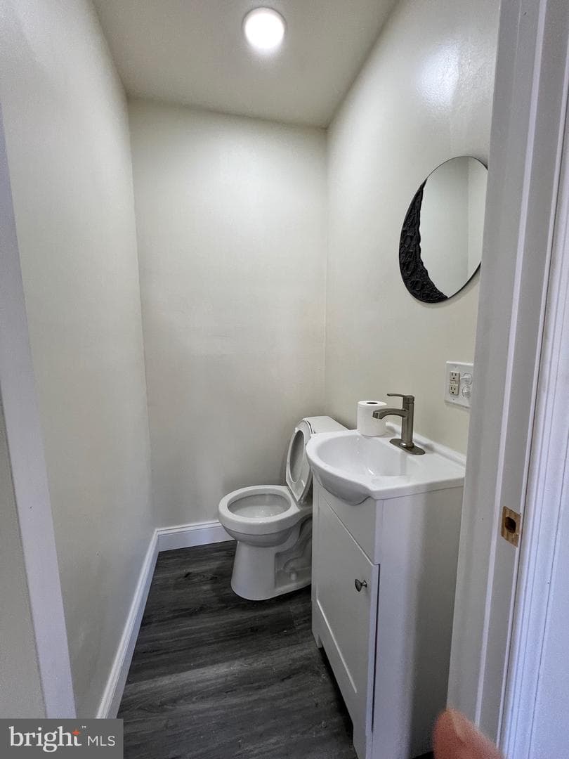223 Grove Park Road photo 15