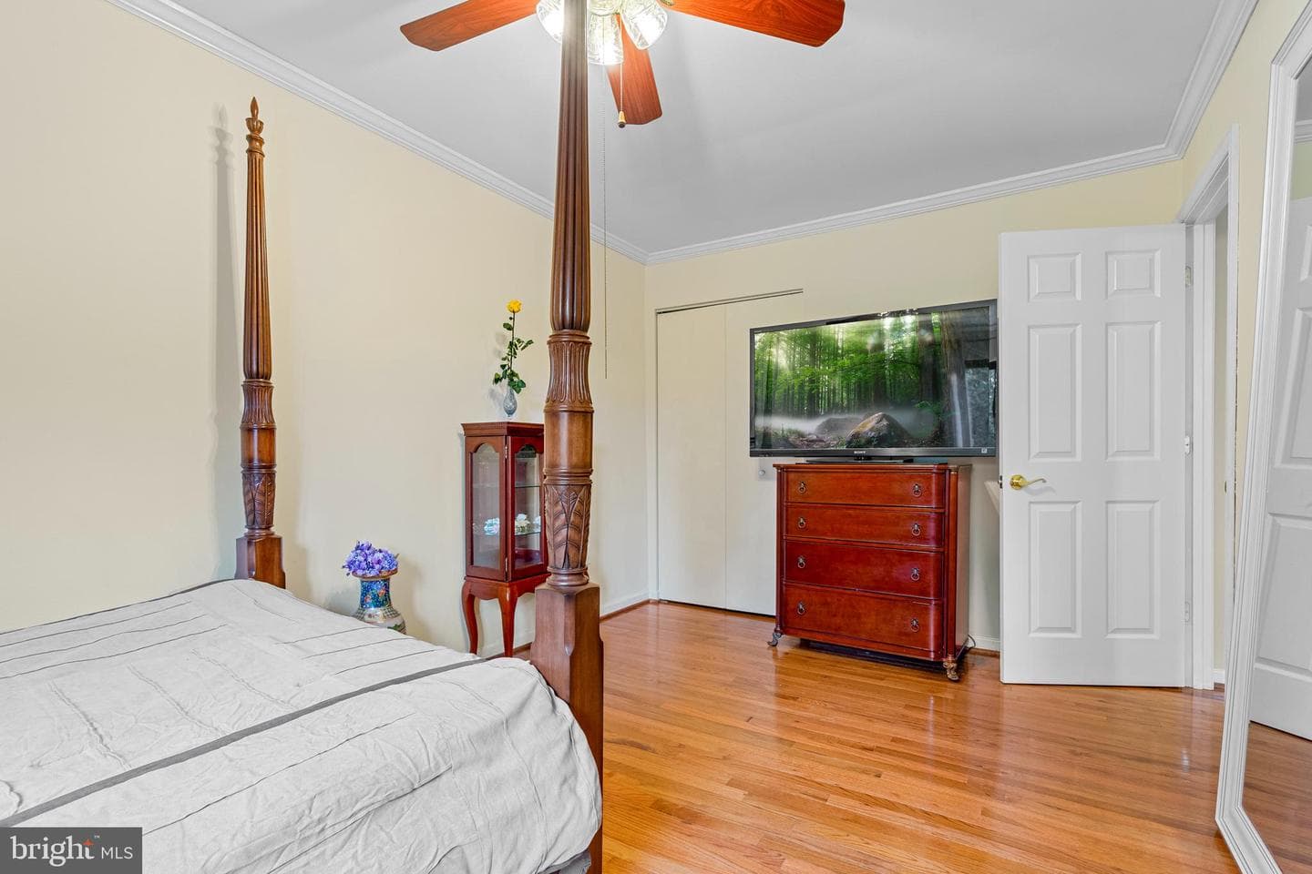 1249 Birchcrest Court photo 18