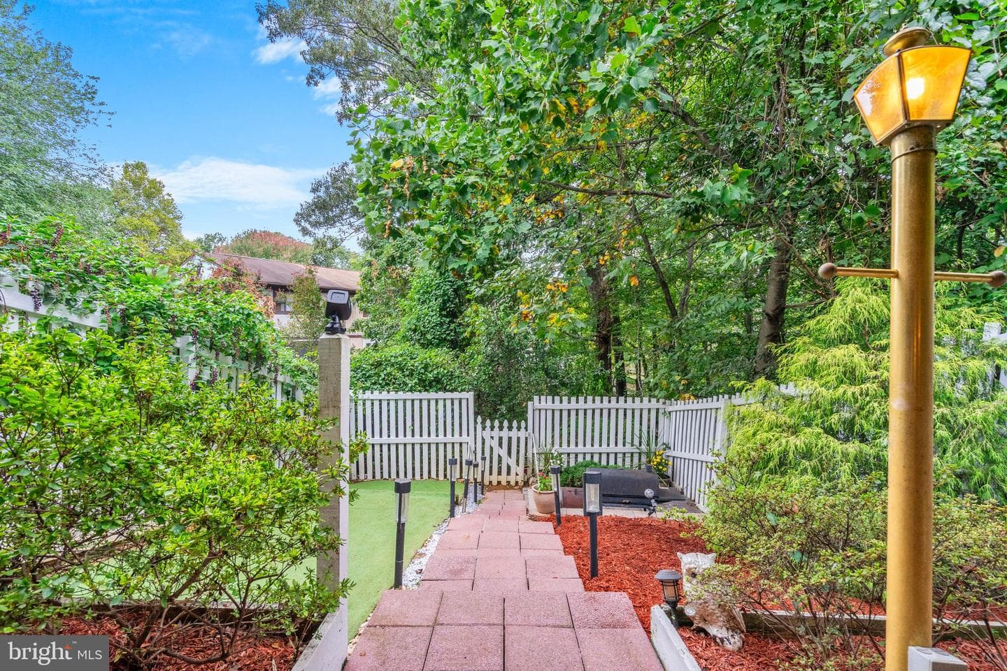 1249 Birchcrest Court photo 24