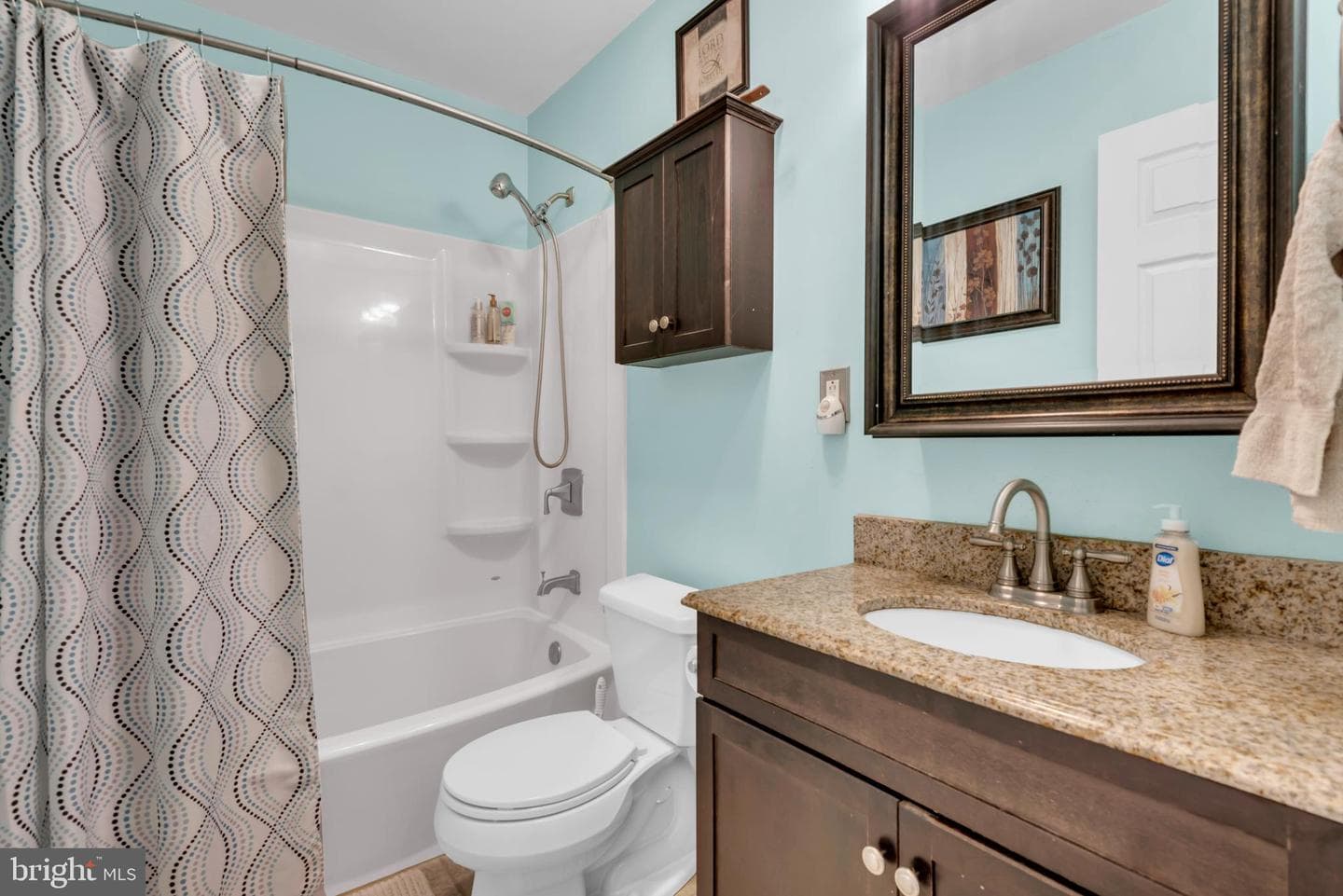 565 Belmawr Place photo 13