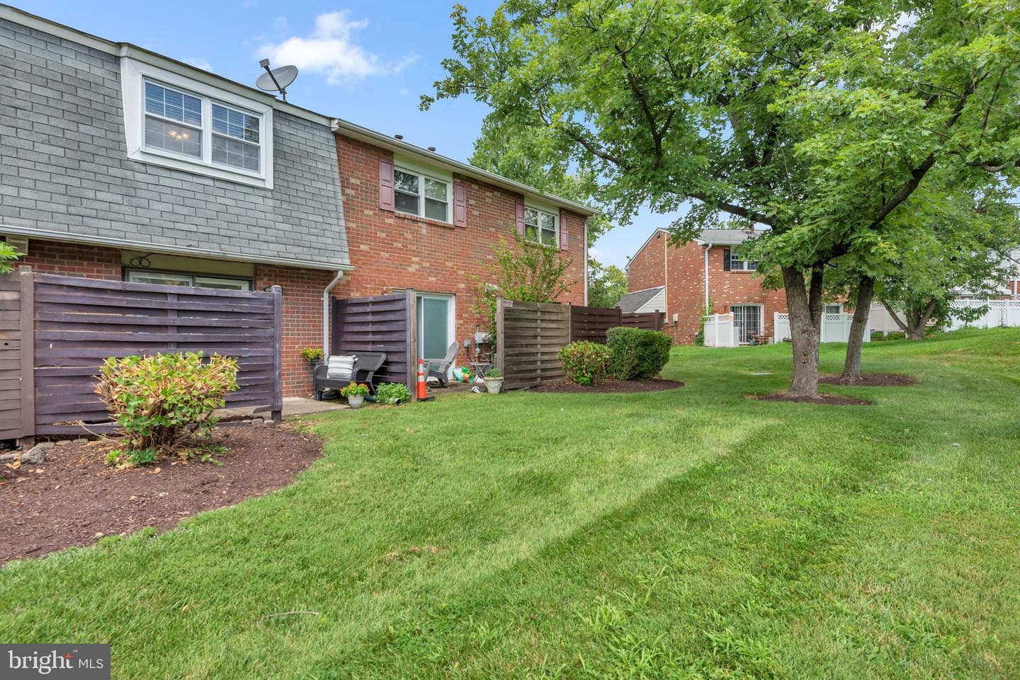 565 Belmawr Place photo 20