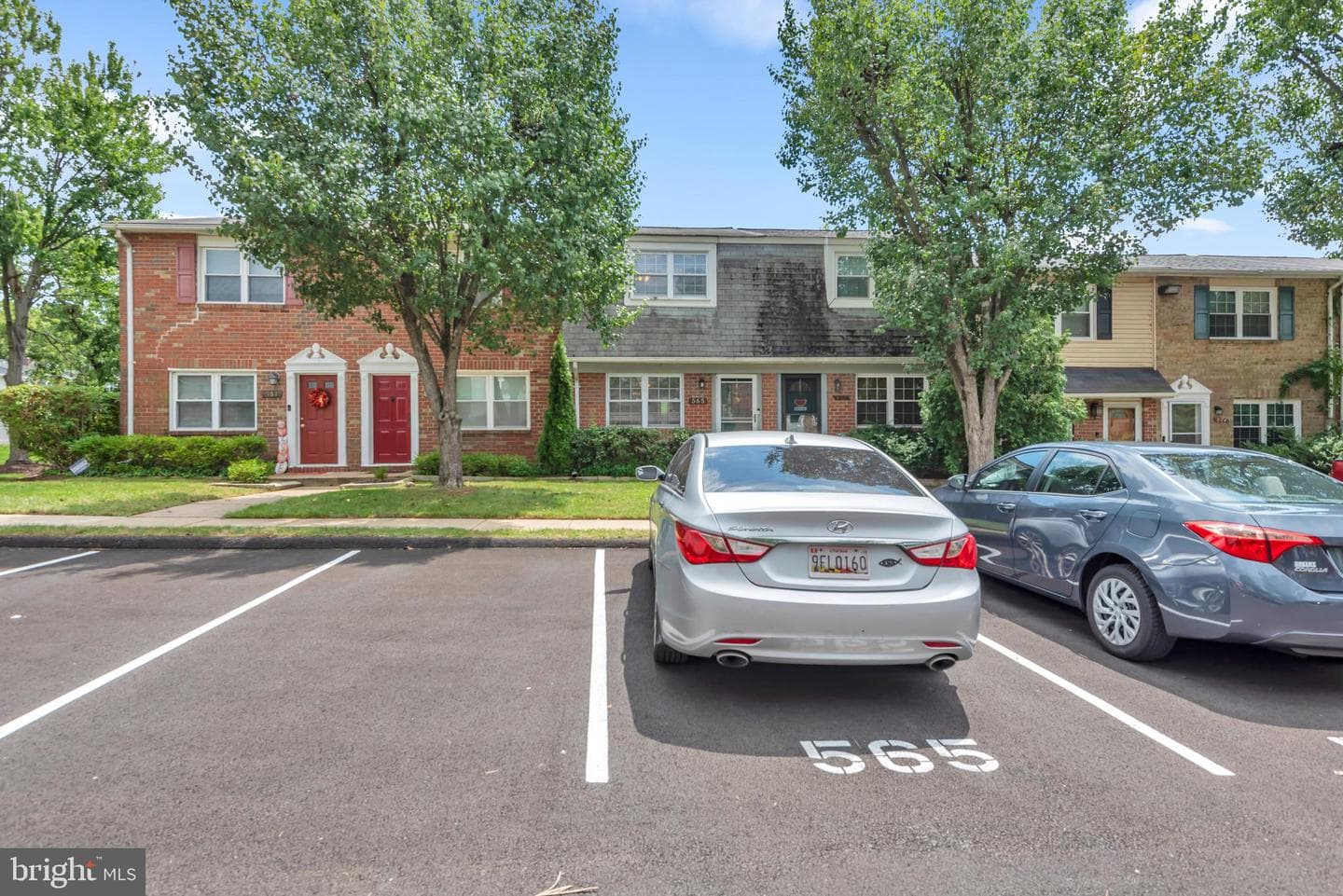 565 Belmawr Place photo 23