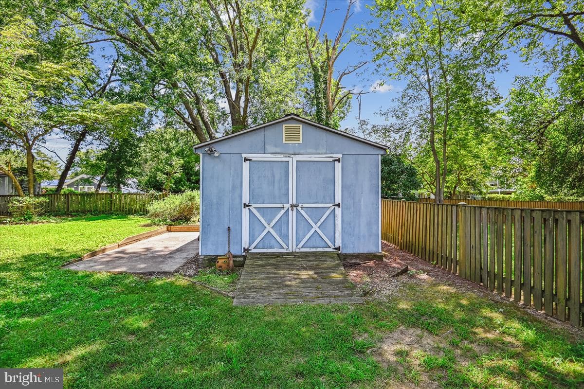 84 Great Lake Drive photo 8