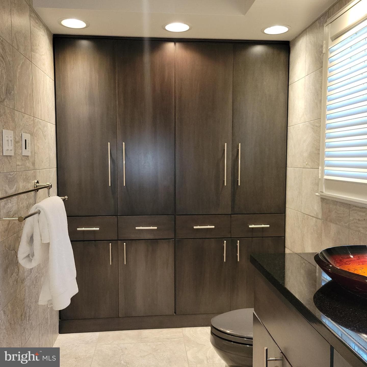 2710 Summerview Way #302 photo 18