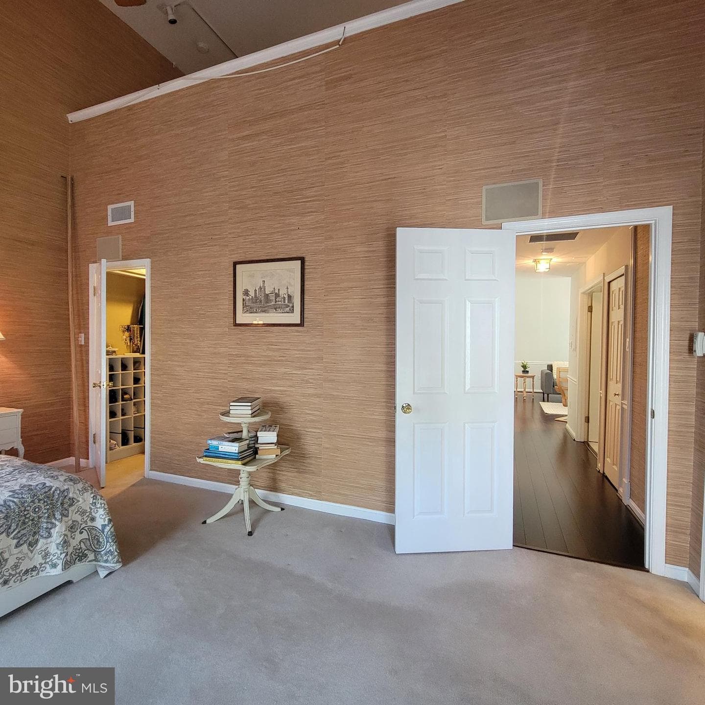 2710 Summerview Way #302 photo 23