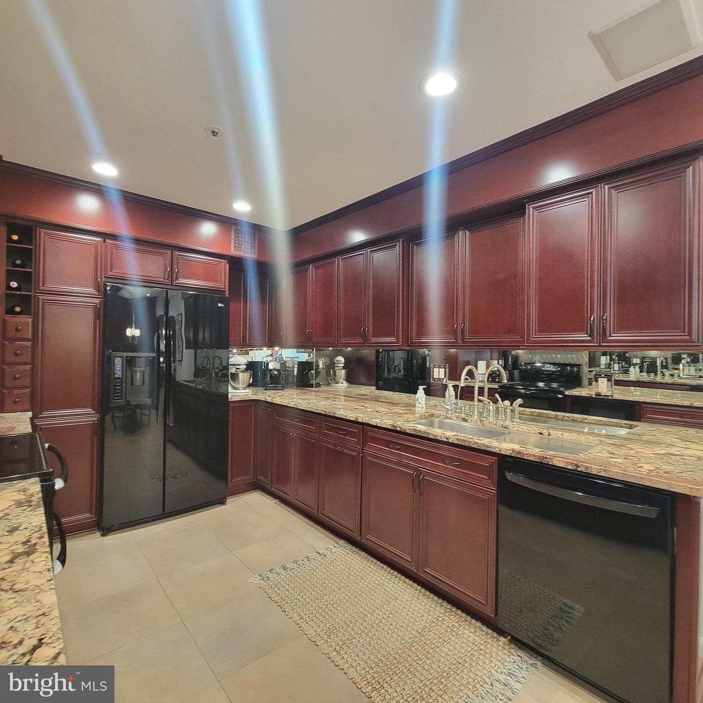 2710 Summerview Way #302 photo 3