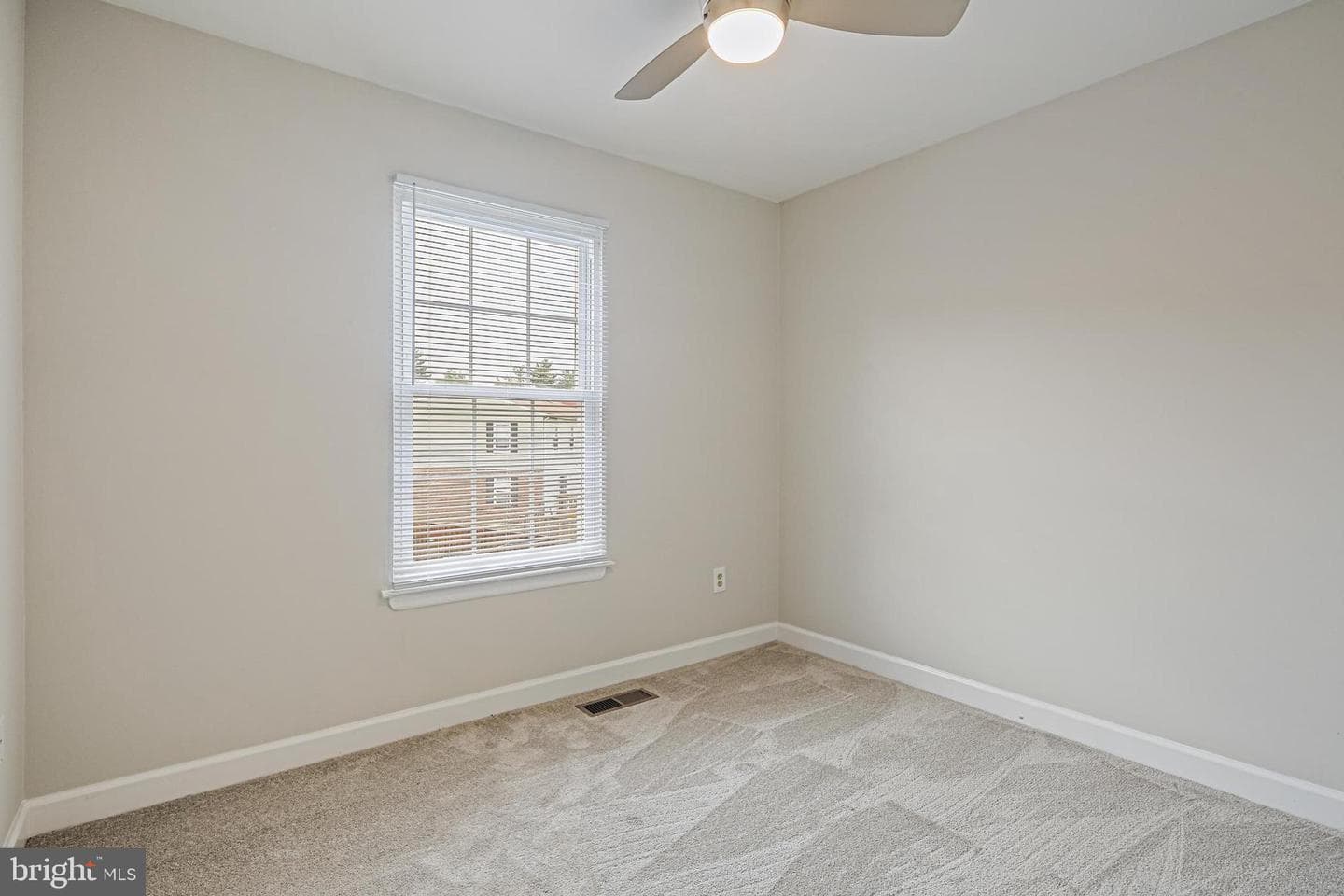 1839 Dove Court photo 25