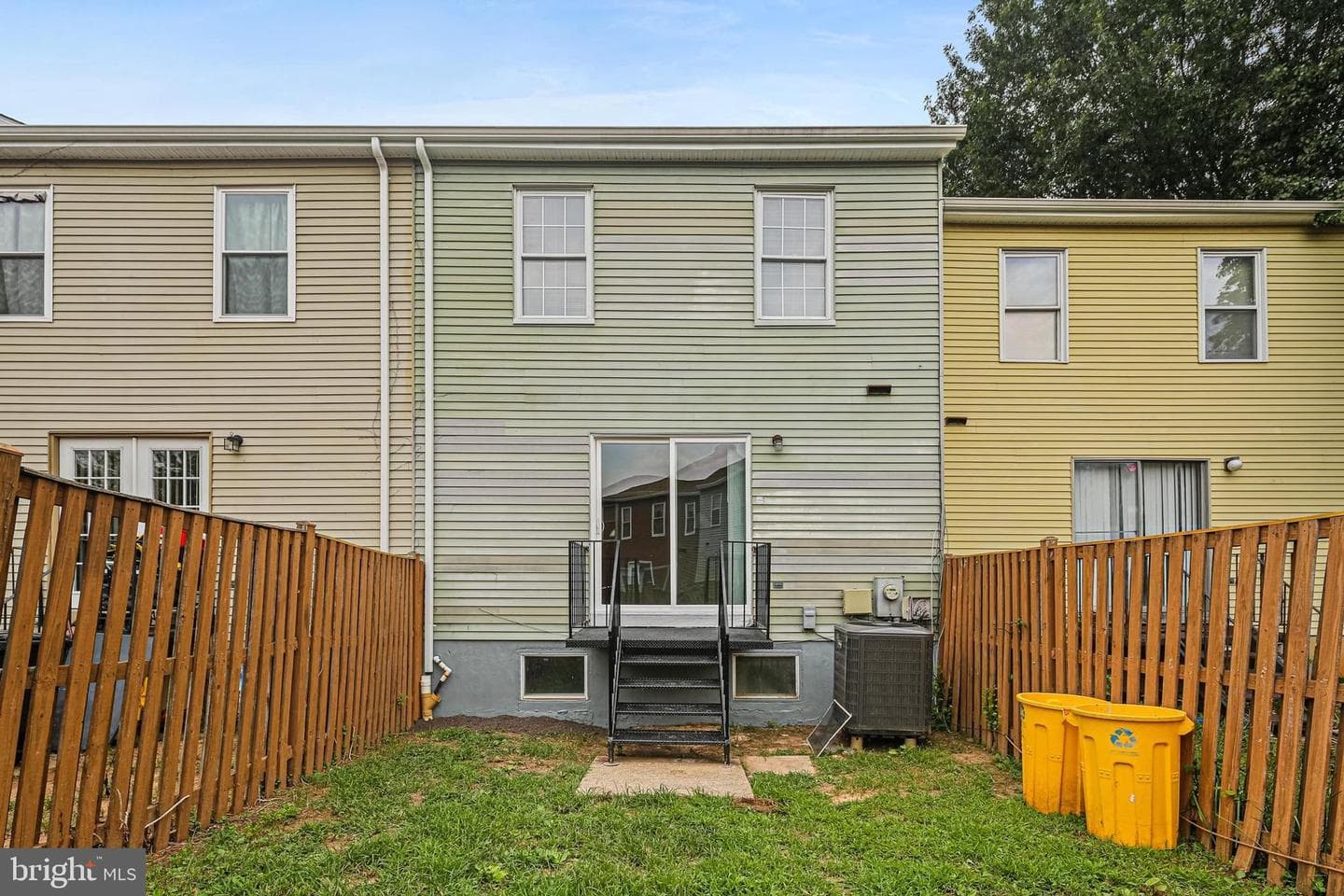 1839 Dove Court photo 32
