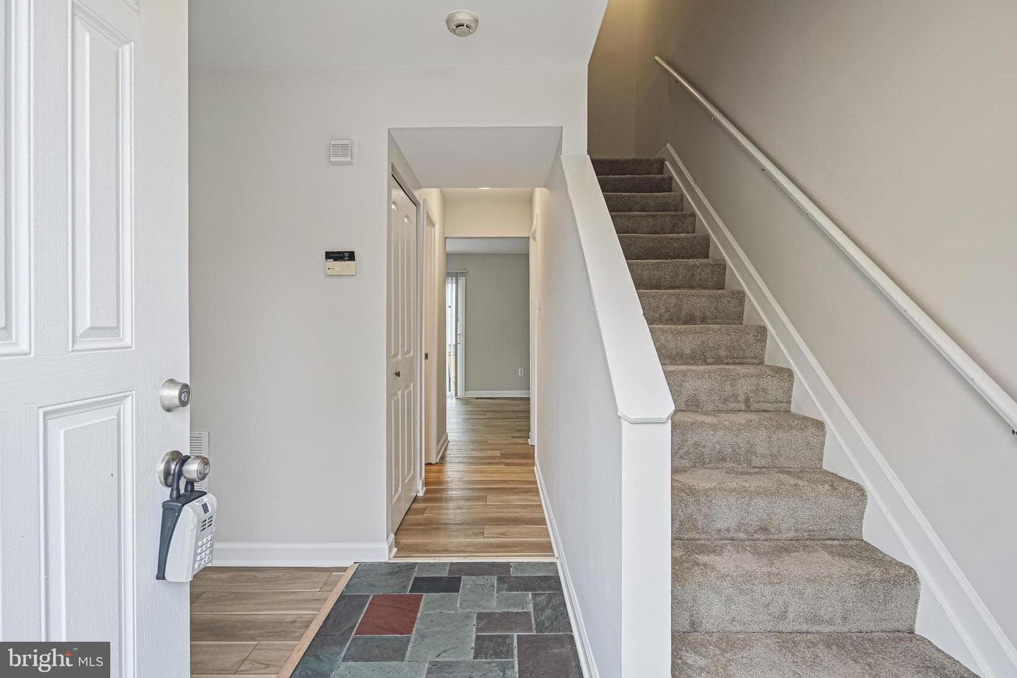 1839 Dove Court photo 4
